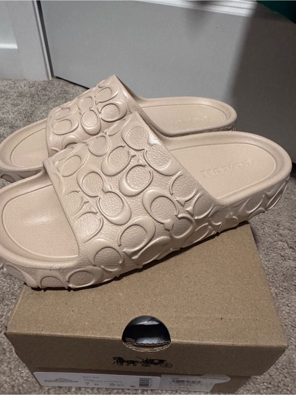 Coach Womens Embossed Signature Slide Sandals in Beige - Picture 3 of 7